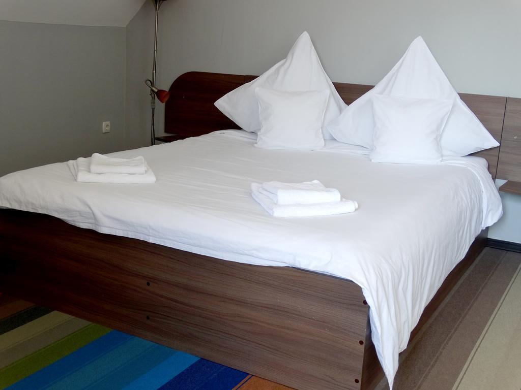 Prince Hotel Miercurea Ciuc Bagian luar foto