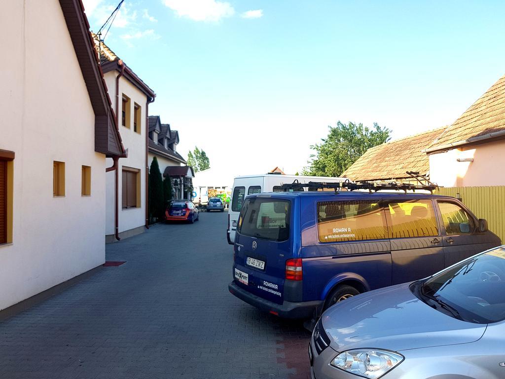Prince Hotel Miercurea Ciuc Bagian luar foto
