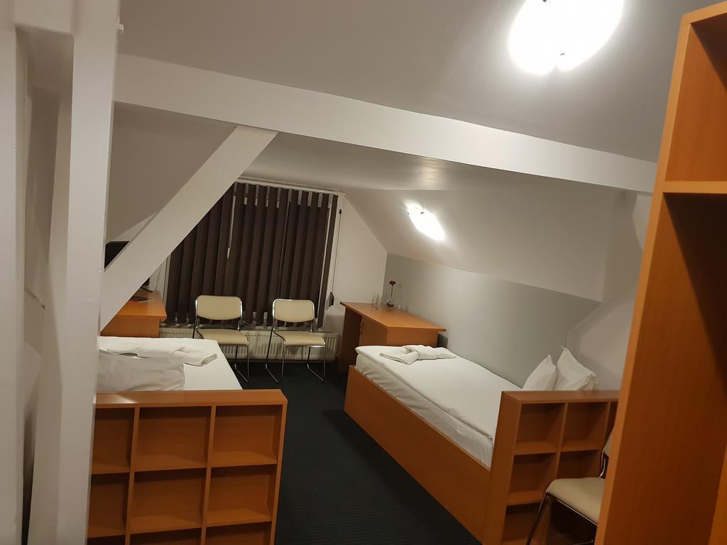 Prince Hotel Miercurea Ciuc Bagian luar foto