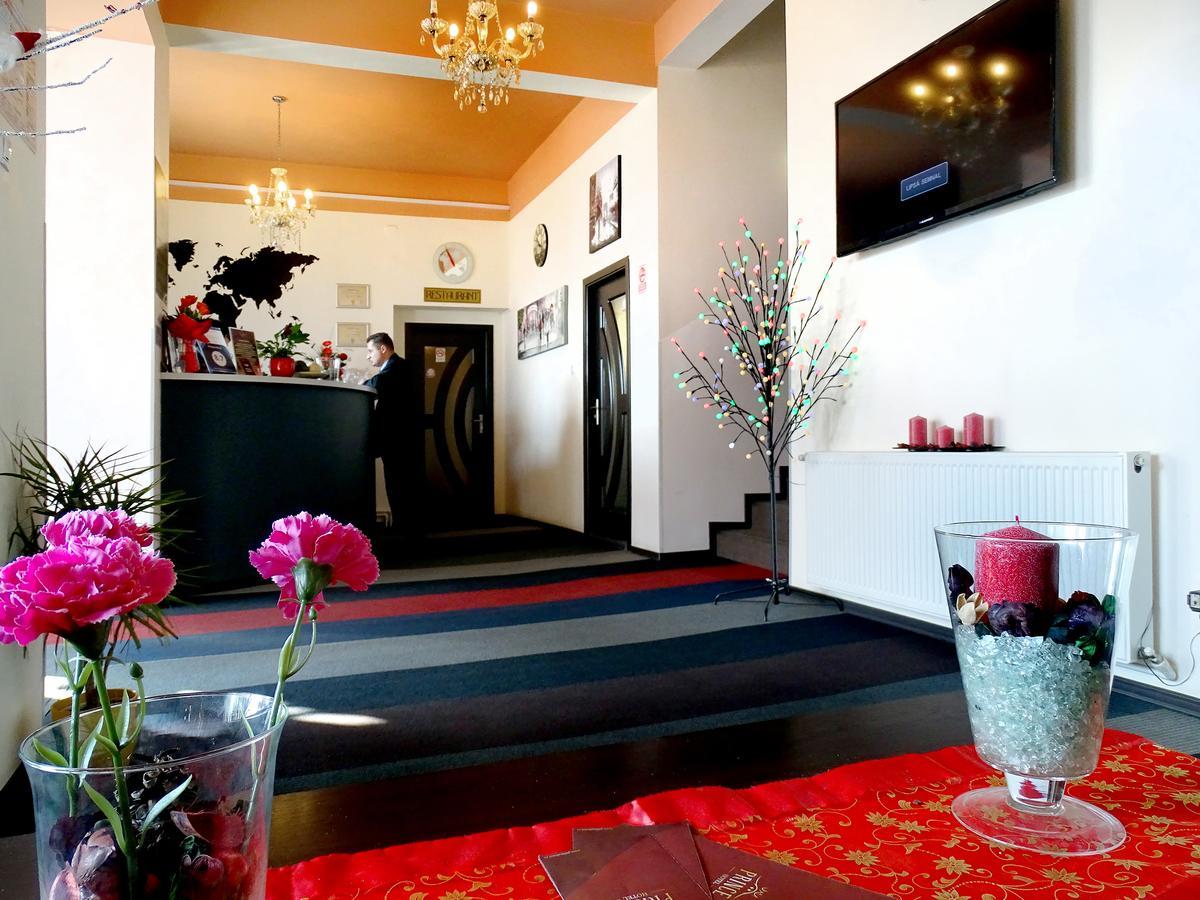 Prince Hotel Miercurea Ciuc Bagian luar foto