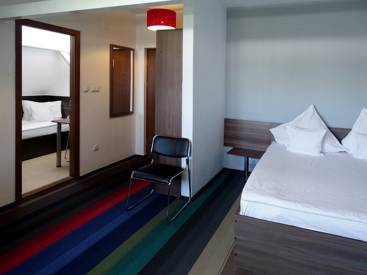 Prince Hotel Miercurea Ciuc Bagian luar foto