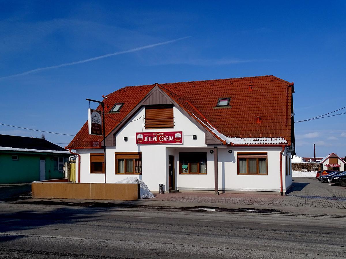 Prince Hotel Miercurea Ciuc Bagian luar foto